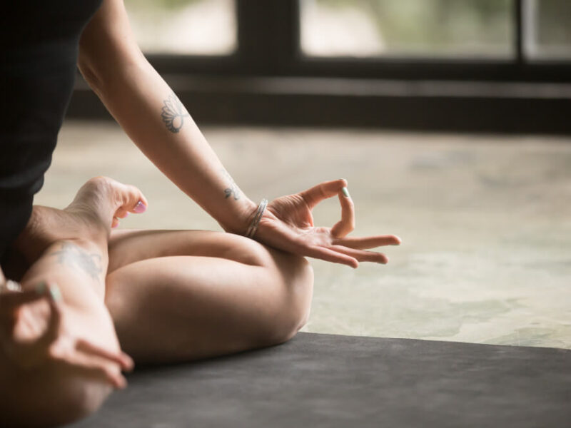 Szkoła jogi – wybierz świadomie i rozpocznij praktykę na własnych zasadach